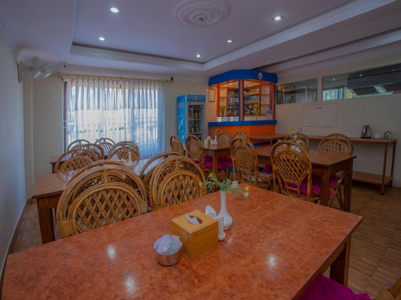 Hotel Garuda Inn Pokhara Exterior photo